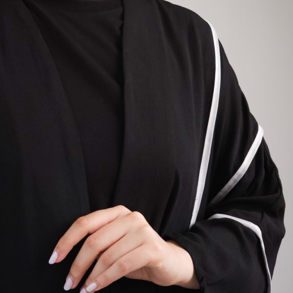 پانچو جلوباز تکه دوزی مشکی ساره