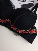 سوتین اسفنجی گلدوزی