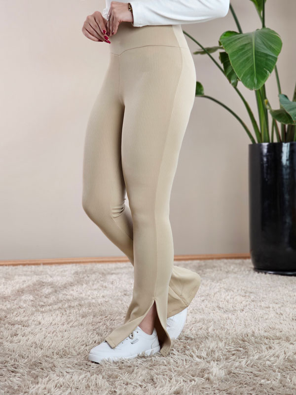 شلوار بوت کات دمپا چاکدار