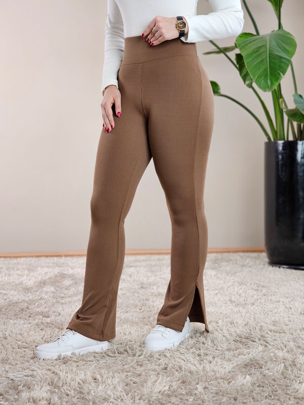 شلوار بوت کات دمپا چاکدار