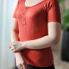 تیشرت آکاردئونی جلو دکمه (ایراددار)