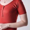 تیشرت آکاردئونی جلو دکمه