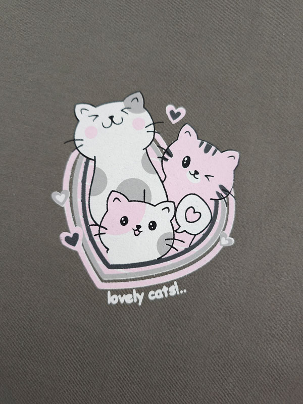 ست راحتی زنانه تیشرت و شلوارک Lovely Cats
